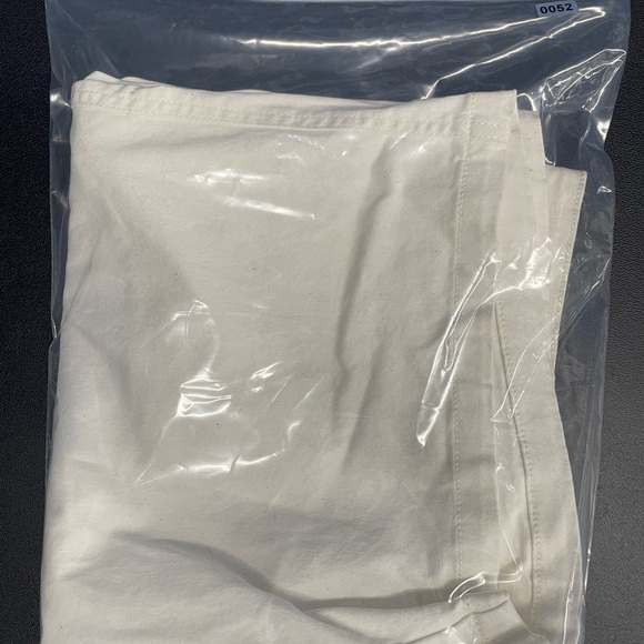 Saks Fifth Avenue Cream Shorts - Picture 8 of 8